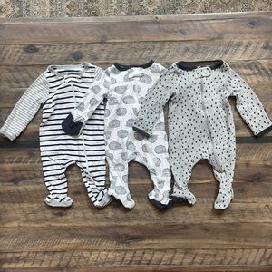 Cloud island footie bundle. Size Newborn.